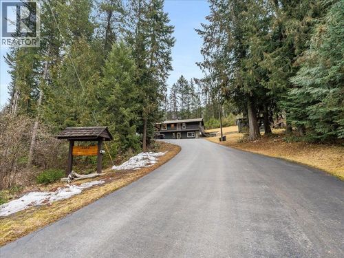 2162 Old Salmo Rd, Fruitvale, BC, V0G1L1 | Card Image