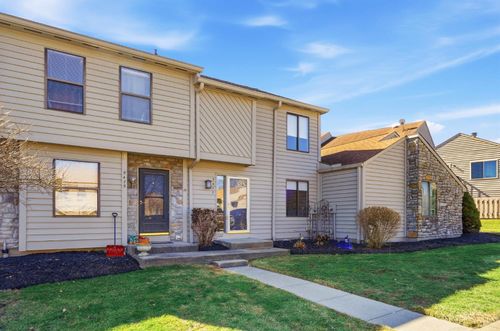 9477 Colegate Way, West Chester, OH, 45011-9407 | Card Image