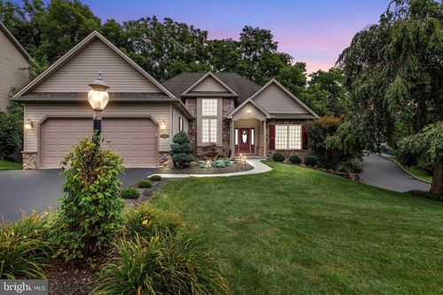 2403 Rolling Hills Dr, MECHANICSBURG, PA, 17055-9207 | Card Image