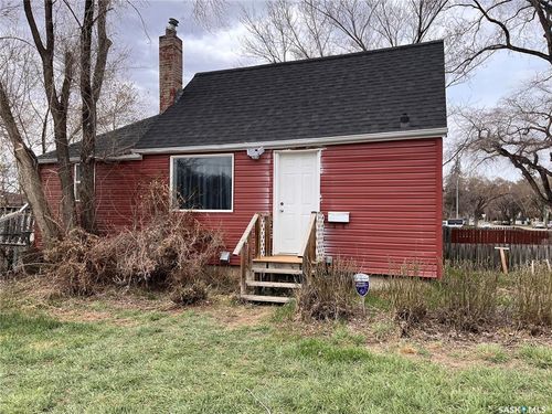 701 Av I N, Saskatoon, SK, S7L2H1 | Card Image
