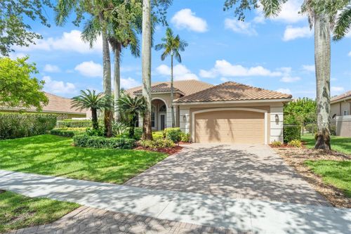 2733 Meadowood Dr, Weston, FL, 33332-3439 | Card Image