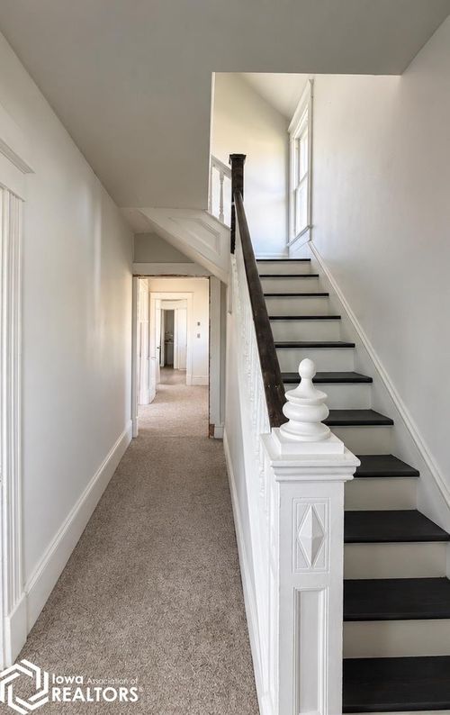707 S Starr Ave, Burlington, IA, 52601-3015 | Card Image