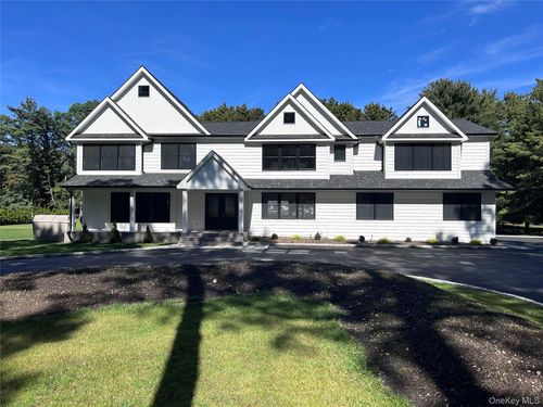 158 Landing Meadow Rd, Smithtown, NY, 11787-1100 | Card Image