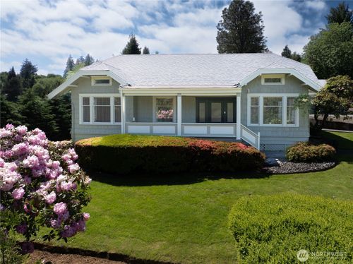 550 Ballentine St, Raymond, WA, 98577-3602 | Card Image