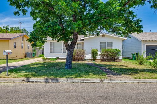 2016 San Antonio St, San Angelo, TX, 76901-3165 | Card Image