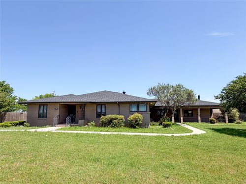 469 Pioneer Rd, Rhome, TX, 76078-4307 | Card Image