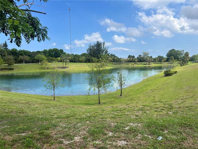 APT-505 - 4330 Hillcrest Dr, Condo with 1 bedrooms, 2 bathrooms and null parking in Hollywood FL | Image 36