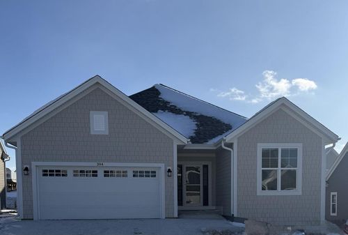 394 Sandy Circle, Pewaukee, WI, 53072 | Card Image