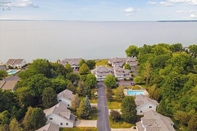 608 Monument Vw, Condo with 2 bedrooms, 3 bathrooms and 1 parking in Marblehead OH | Image 31