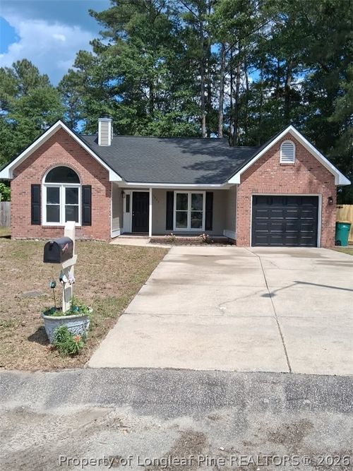5603 Planters Pl, Hope Mills, NC, 28348-5214 | Card Image