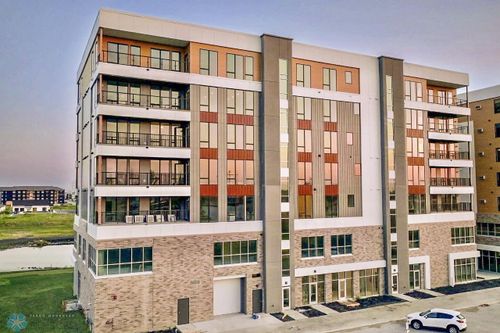 601-4470 24th Ave S, Fargo, ND, 58104-2902 | Card Image