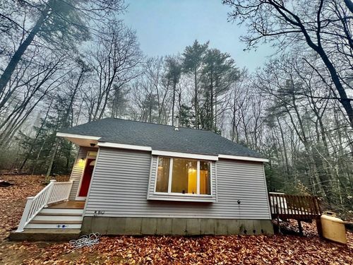 237 4th St, Rindge, NH, 03461-5806 | Card Image