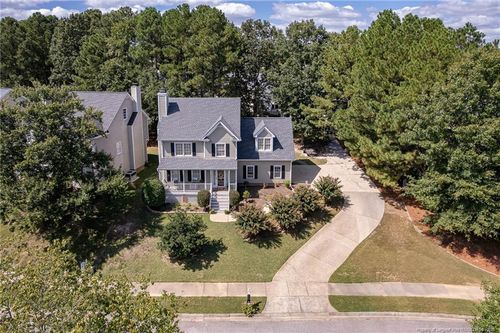 425 Arbor Creek Dr, Holly Springs, NC, 27540-8650 | Card Image