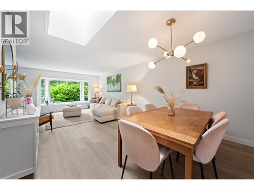 3381 Flagstaff Pl, Vancouver, BC, V5S4K9 | Card Image