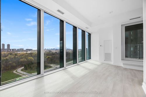 1211-5 Quarrington Lane, North York, ON, M3C0S5 | Card Image