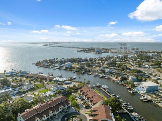 2387 - 2387 Hanover Dr, Townhouse with 3 bedrooms, 3 bathrooms and null parking in DUNEDIN FL | Image 68