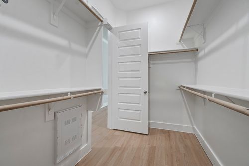 805-865 Limmer Loop, Hutto, TX, 78634 | Card Image