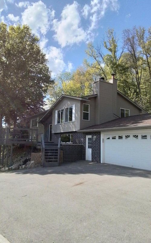 1596 Highwood Dr, La Crescent, MN, 55947-8791 | Card Image