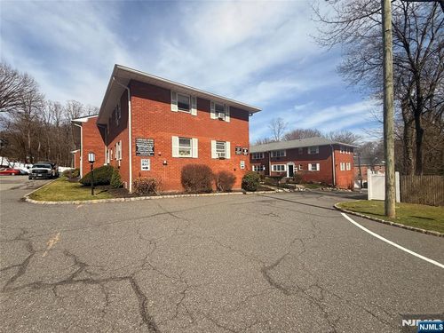 45 Wilfred St, West Orange, NJ, 07052-5898 | Card Image