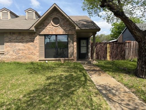 9551 Gonzales Dr, Dallas, TX, 75227-5056 | Card Image