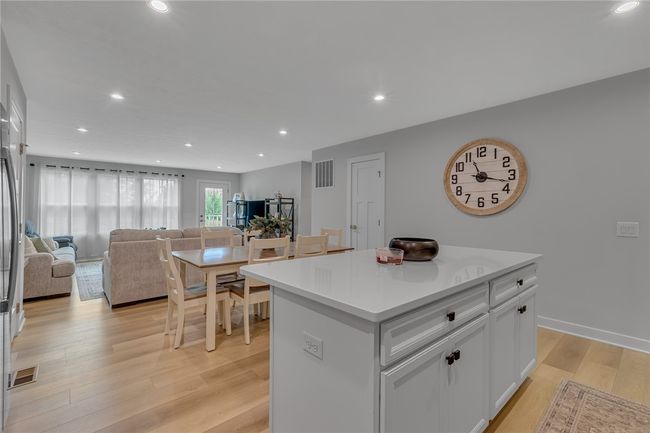 109 Jessica Court, House other with 3 bedrooms, 2 bathrooms and 2 parking in Chippewa Twp PA | Image 7