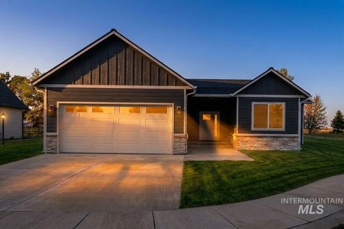 516 Maple Crt, Genesee, ID, 83832 | Card Image