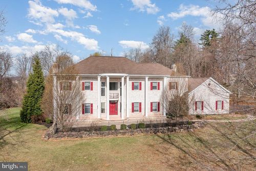17 Montego Ct, Dillsburg, PA, 17019-9382 | Card Image
