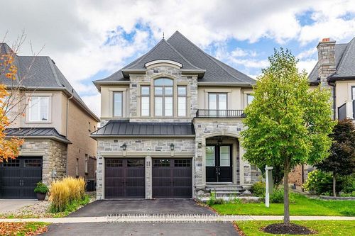 {{alt}} | Card Image