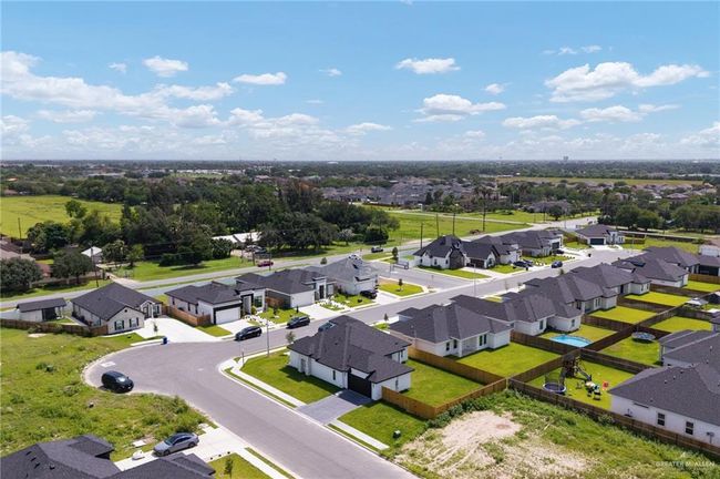 1105 Lorelai Dr, House other with 4 bedrooms, 3 bathrooms and 2 parking in San Juan TX | Image 18