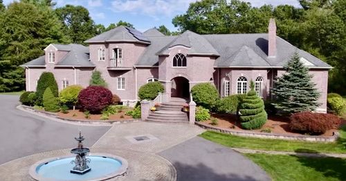 2900 Amaral Way, Dighton, MA, 02715-1426 | Card Image