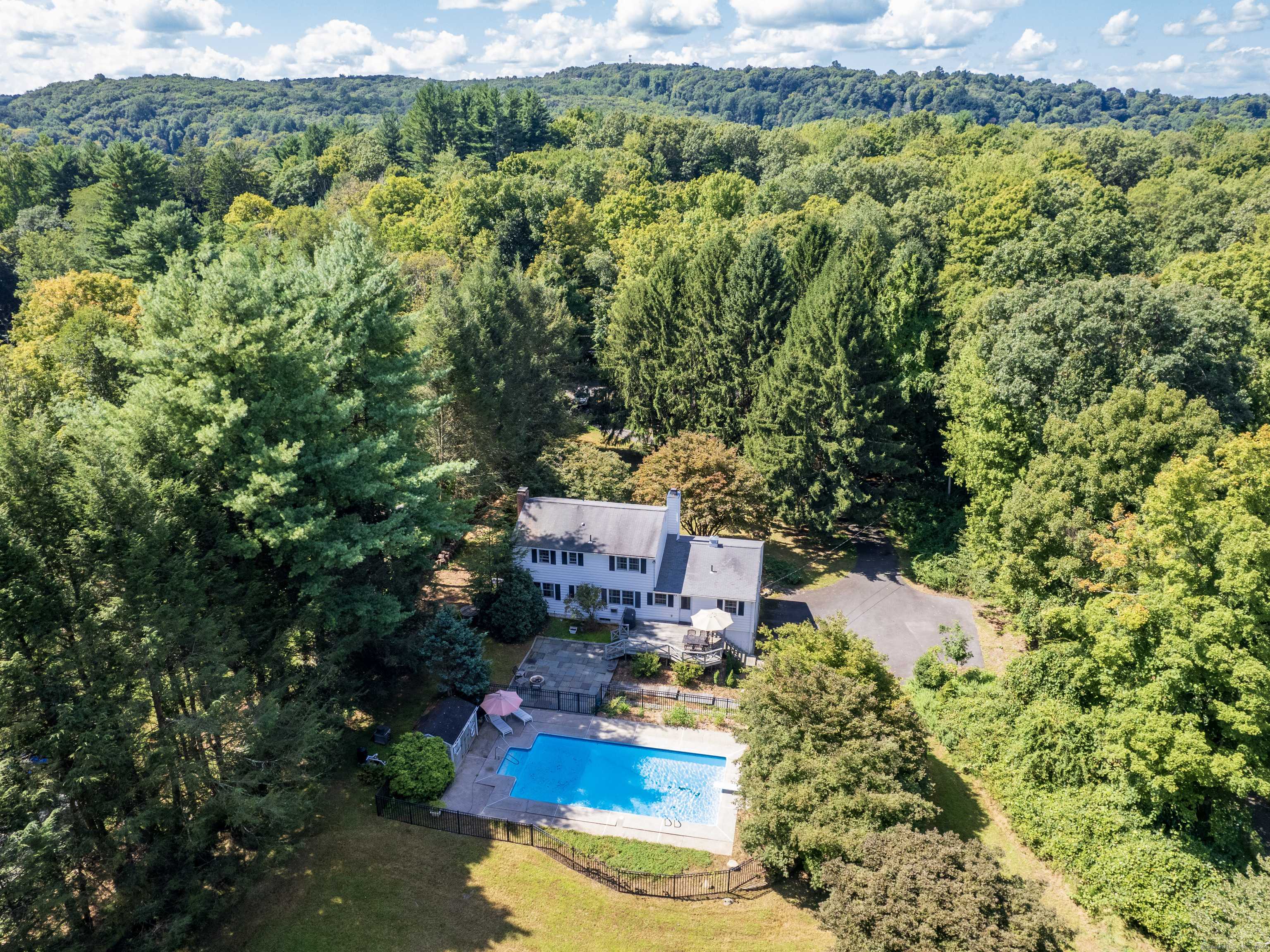 Wolfpits Rd, Bethel, CT 06801
