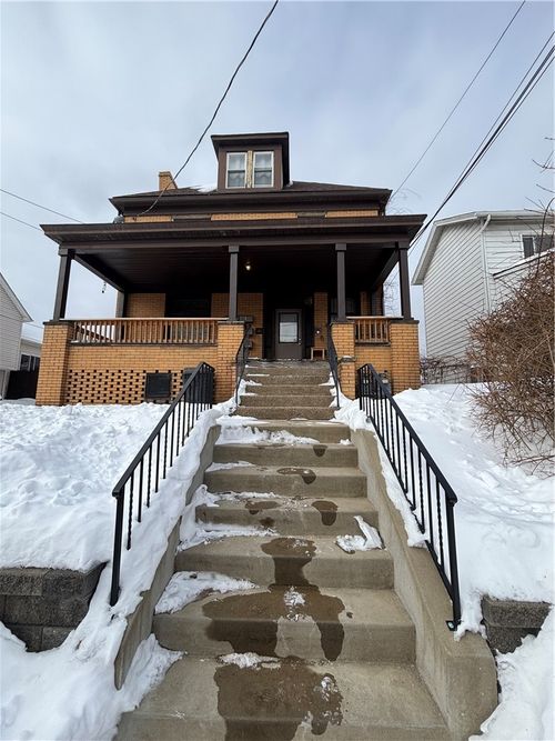 605 E 9th Ave, Tarentum, PA, 15084-1664 | Card Image