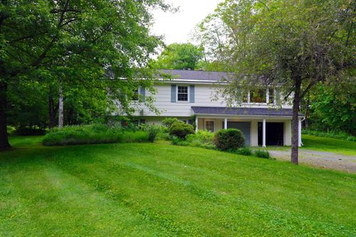 37 Sargent St, Norwich, VT, 05055-9407 | Card Image