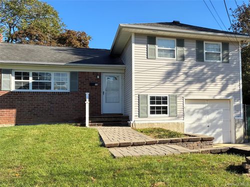 76 Keane Ln, E Northport, NY, 11731-3632 | Card Image