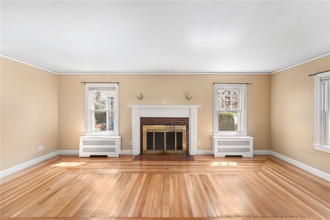96 Brewster St, House other with 4 bedrooms, 2 bathrooms and 3 parking in Pawtucket RI | Image 5
