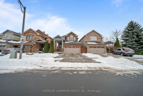 51 White Cedar Dr, Markham, ON, L3S4B5 | Card Image