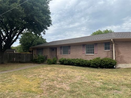 300 Whisenant Dr, Allen, TX, 75013-1555 | Card Image