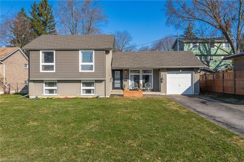 73 Elizabeth Dr, Acton, ON, L7J1B4 | Card Image