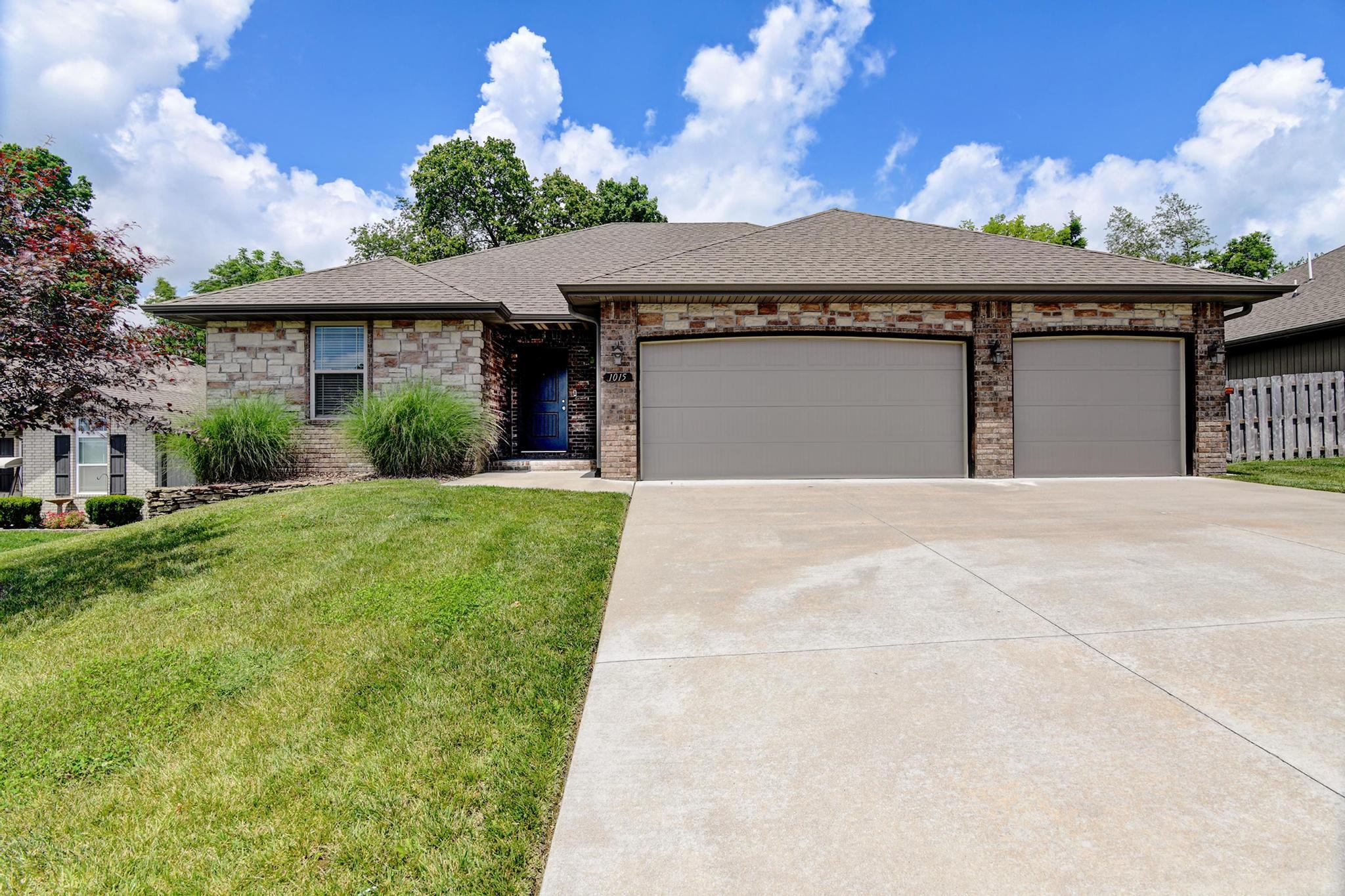 Lakota St, Nixa, MO 65714