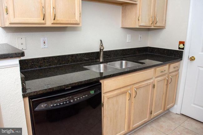 UNIT-3113 - 1591 Spring Gate Dr, Condo with 2 bedrooms, 2 bathrooms and null parking in MCLEAN VA | Image 25
