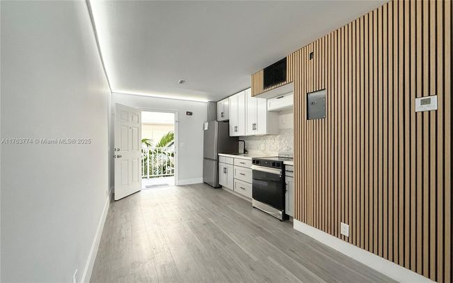 APT-302 - 1770 E Las Olas Blvd, Condo with 1 bedrooms, 1 bathrooms and null parking in Fort Lauderdale FL | Image 5
