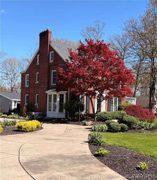 5079 Forest Rd, Lewiston, NY, 14092-1904 | Card Image