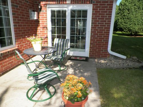 855-855 N High Point Road, Madison, WI, 53705-5032 | Card Image