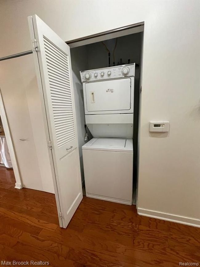 UNIT-510 - 101 Curry Ave, Condo with 2 bedrooms, 2 bathrooms and null parking in Royal Oak MI | Image 6