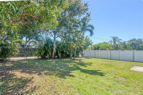 0-1911 N 44th Ave, Hollywood, FL, 33021 | Card Image