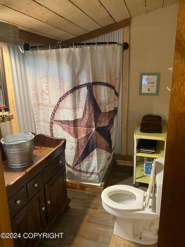 B&B over garage | Image 31
