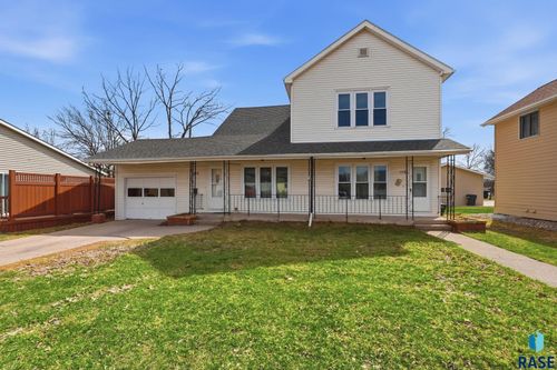 111 & 111 1/2 W Warren St Street, Luverne, MN, 56156 | Card Image