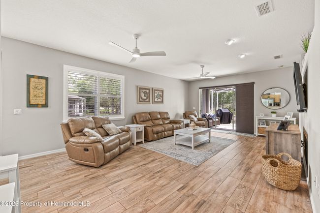 4210 Silver Berry Ct, House other with 3 bedrooms, 2 bathrooms and null parking in SPRING HILL FL | Image 18