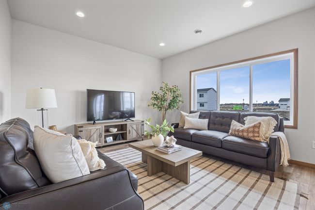Living Room | Image 6