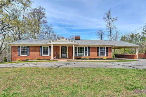 731 Bassett Heights Rd, Bassett, VA, 24055-4316 | Card Image